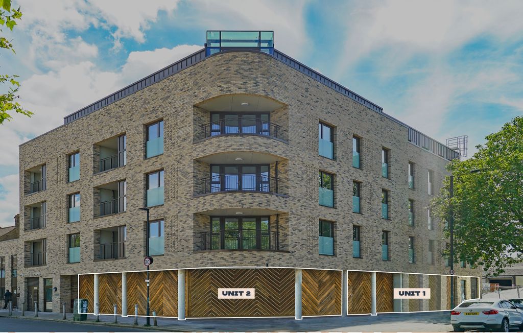 Property photo 1 of 3