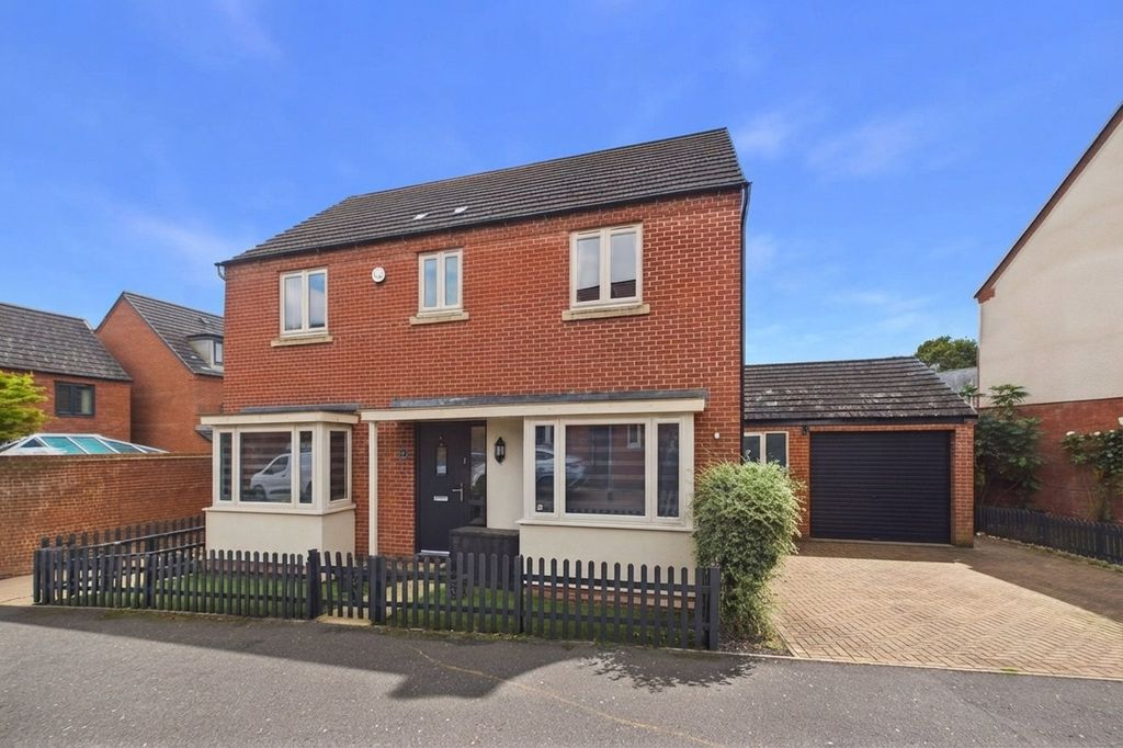 Property photo 1 of 22