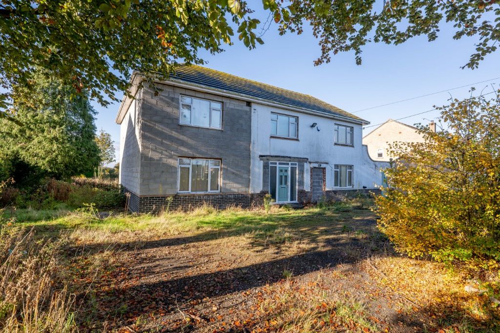 Property photo 1 of 16