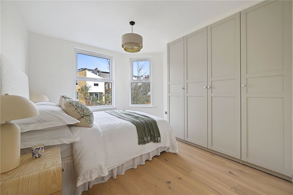 Property photo 2 of 13 Picture No. 04