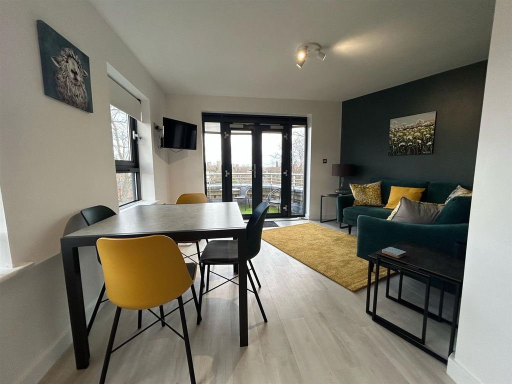 Property photo 3 of 13 7.Jpg