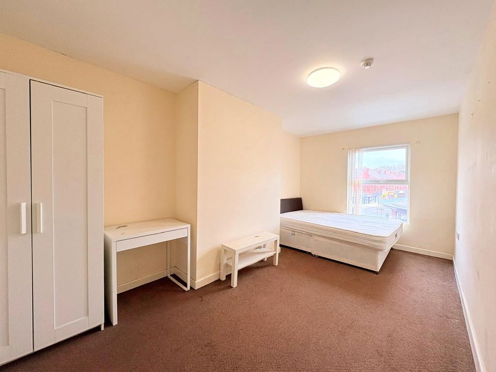 Property photo 3 of 7 Picture No. 04