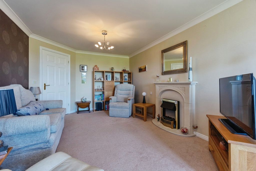 Property photo 3 of 16 Pbox-Img.Jpg