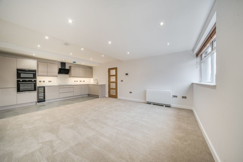 Property photo 1 of 11 Picture No. 06