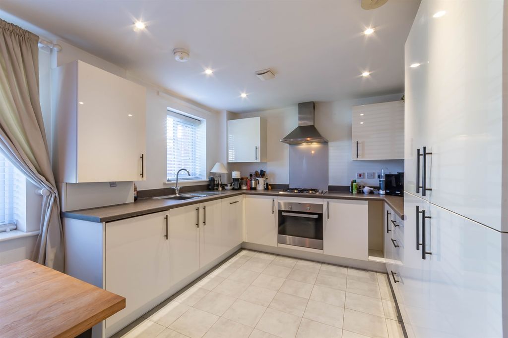 Property photo 3 of 15 Lounge Diner And Kitchen