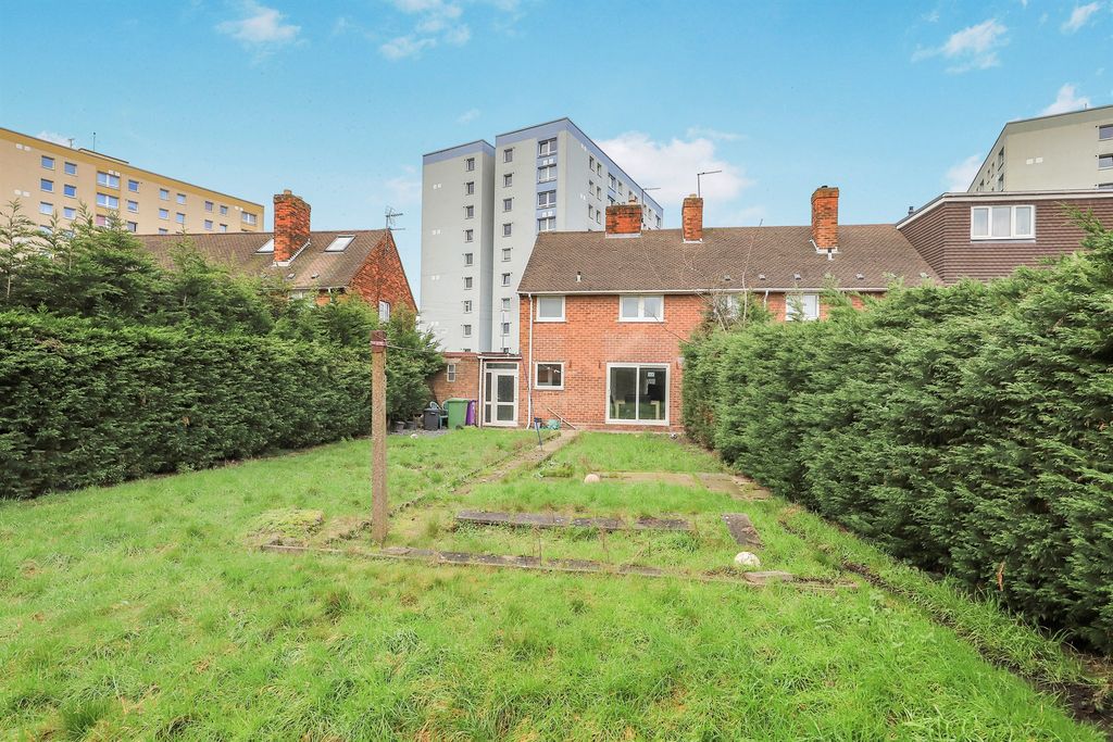 Property photo 2 of 13