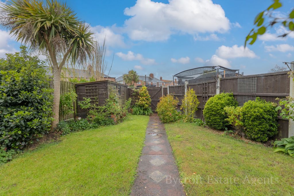 Property photo 3 of 15