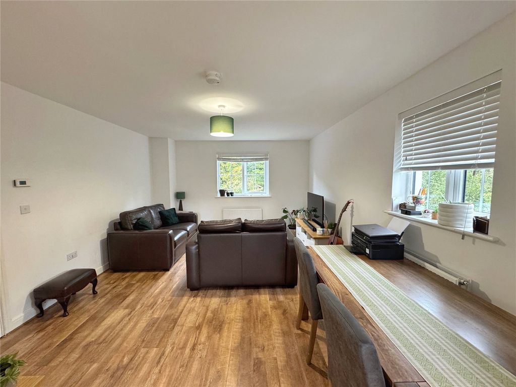 Property photo 3 of 16 Lounge Dining Room