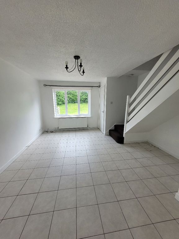 Property photo 3 of 27