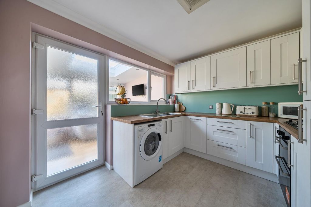 Property photo 2 of 15 1420490-15-699Efec36Cbff.Jpg