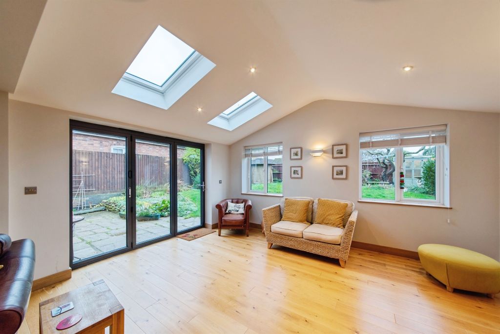 Property photo 3 of 17