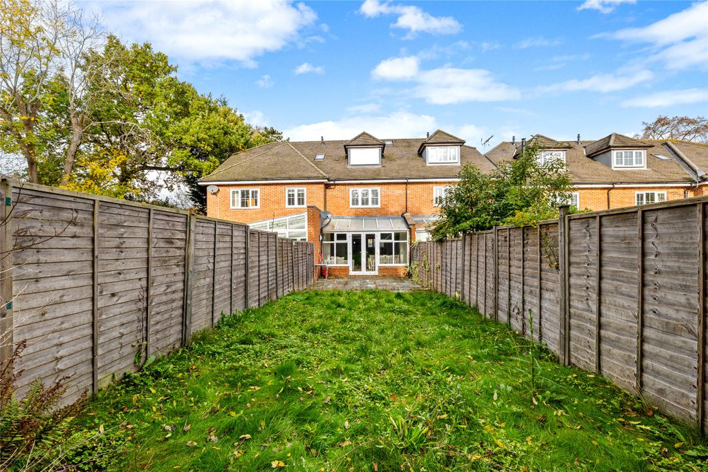 Property photo 2 of 14 Picture No. 10