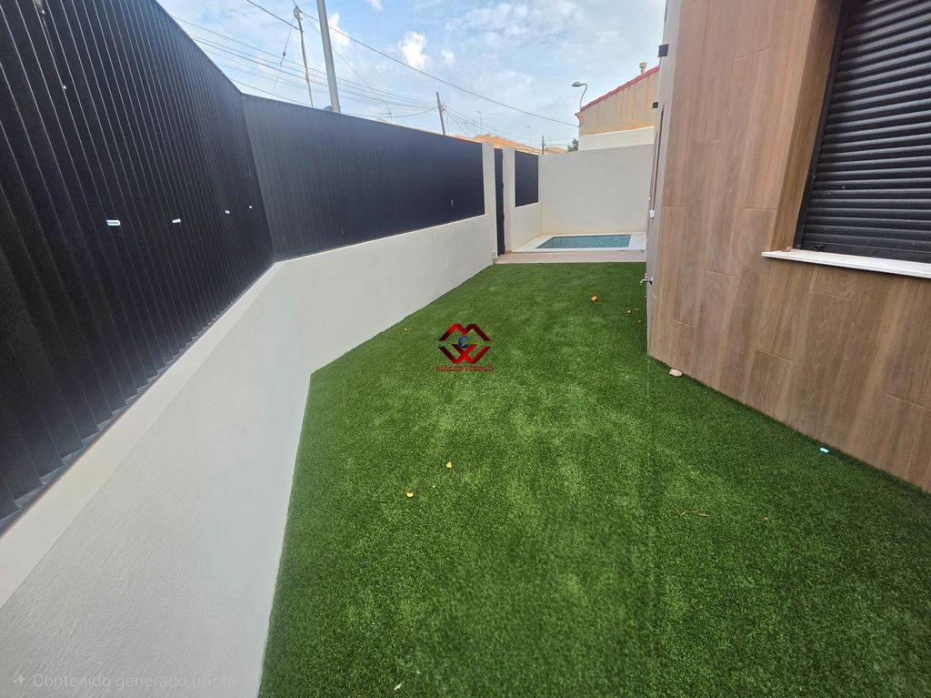 Property photo 3 of 22