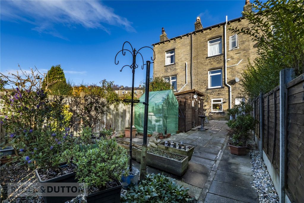 Property photo 2 of 26 Picture No. 06