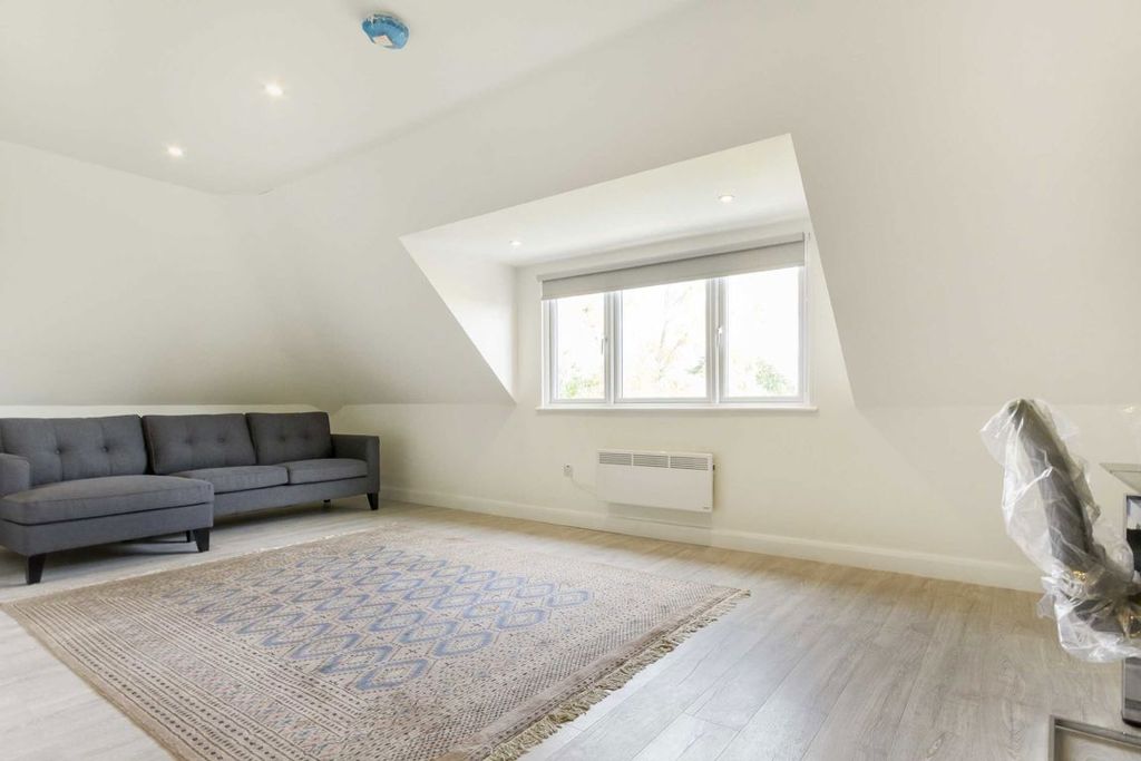 Property photo 2 of 4