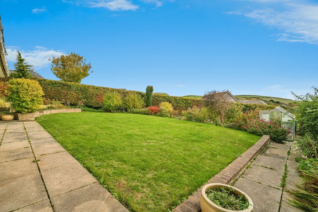 Property photo 2 of 21 Photo