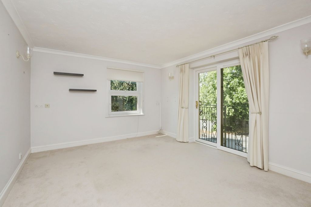 Property photo 2 of 21 Pbox-Img.Jpg