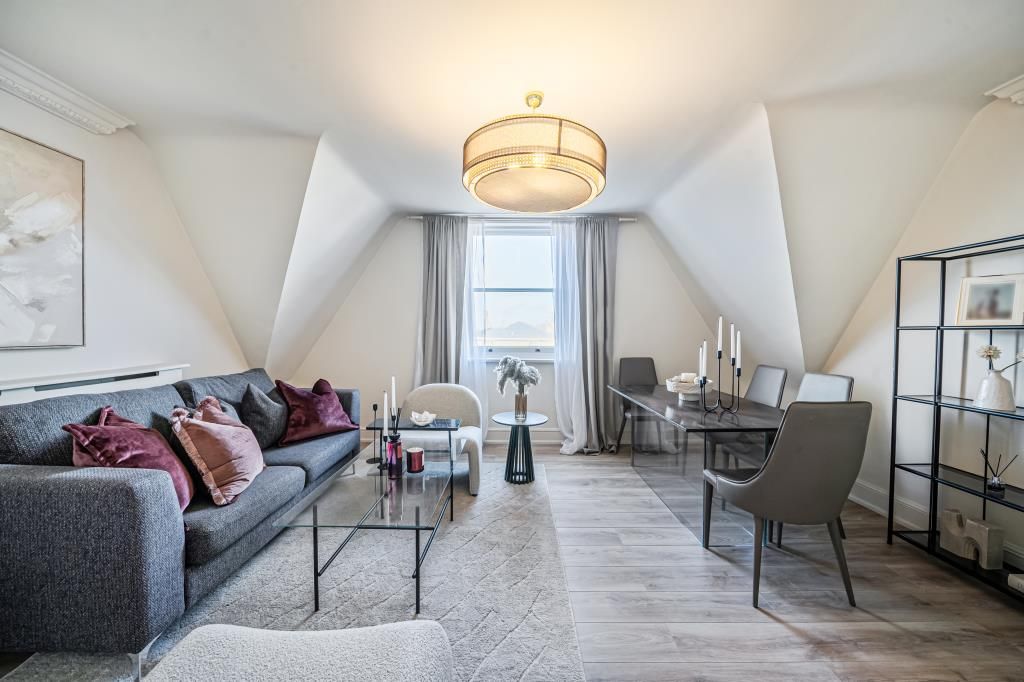 Property photo 3 of 23 Reception Room