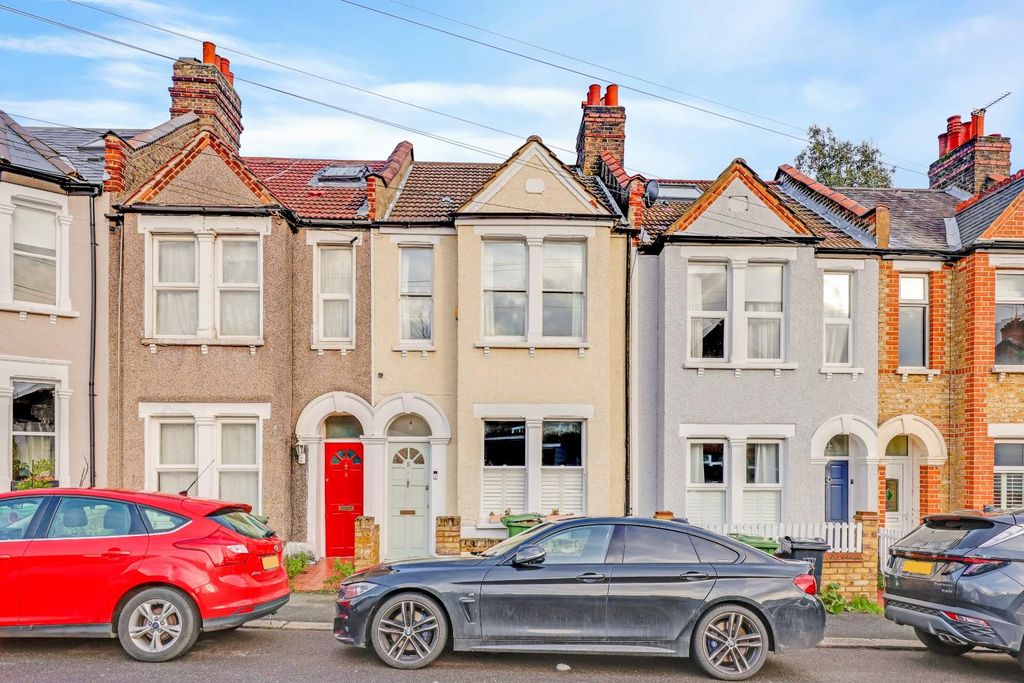 Property photo 2 of 15 14-Ef09Jhpropworld - 5 Sunnydene Street - 43.Jpg