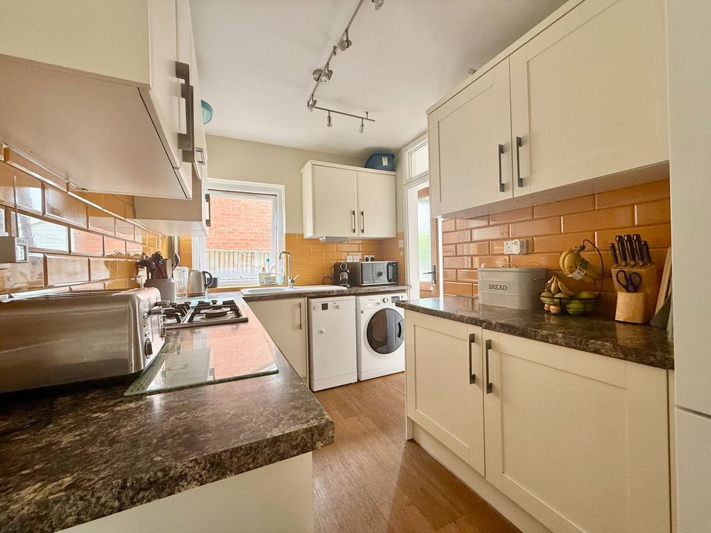 Property photo 3 of 16
