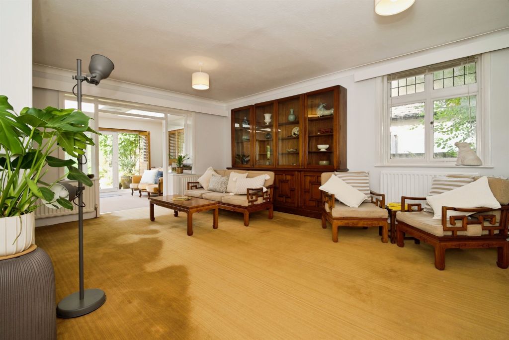 Property photo 3 of 21