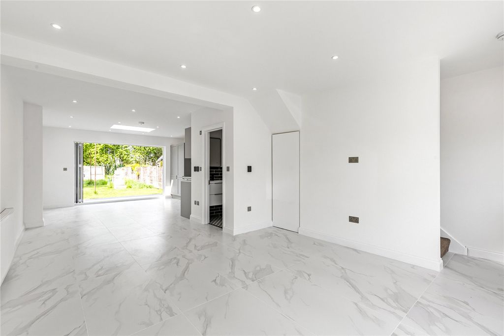 Property photo 2 of 9 Reception Room