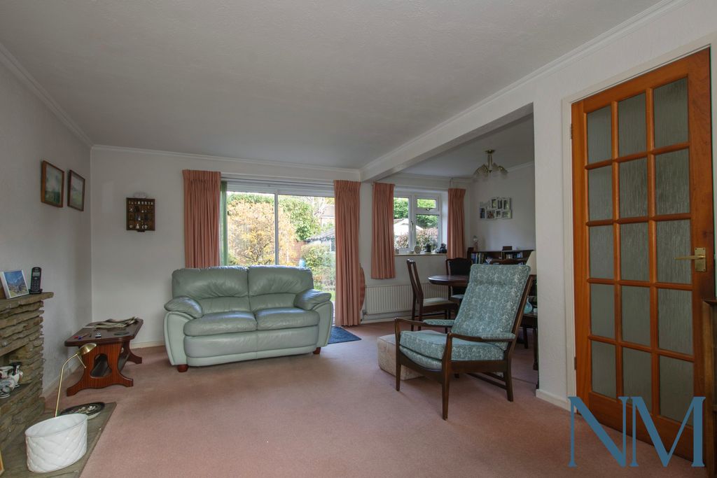 Property photo 2 of 12 Gallery