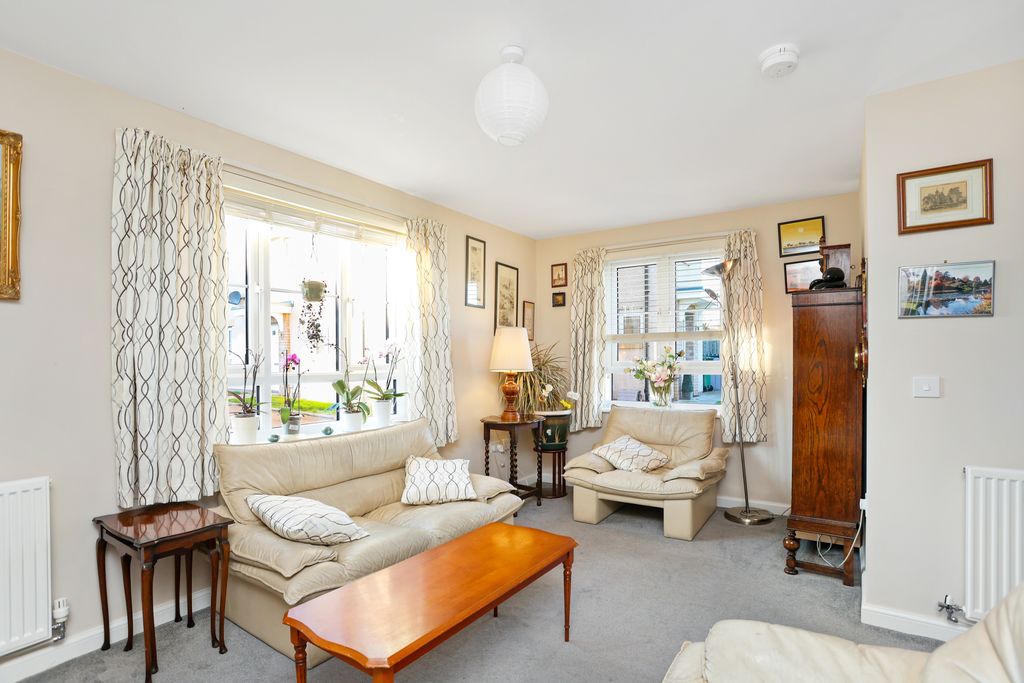 Property photo 2 of 14 Property Image 2