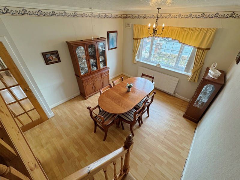 Property photo 3 of 31 Dining Room