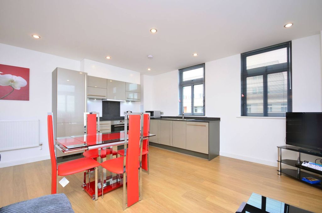 Property photo 1 of 6