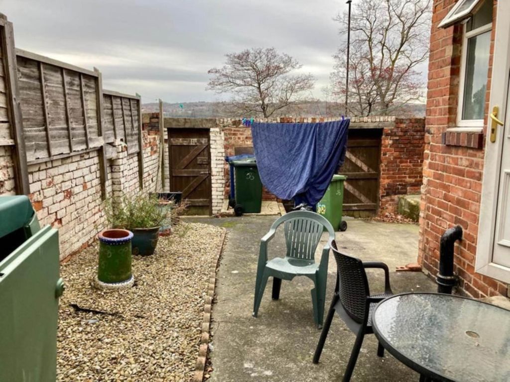 Property photo 2 of 6