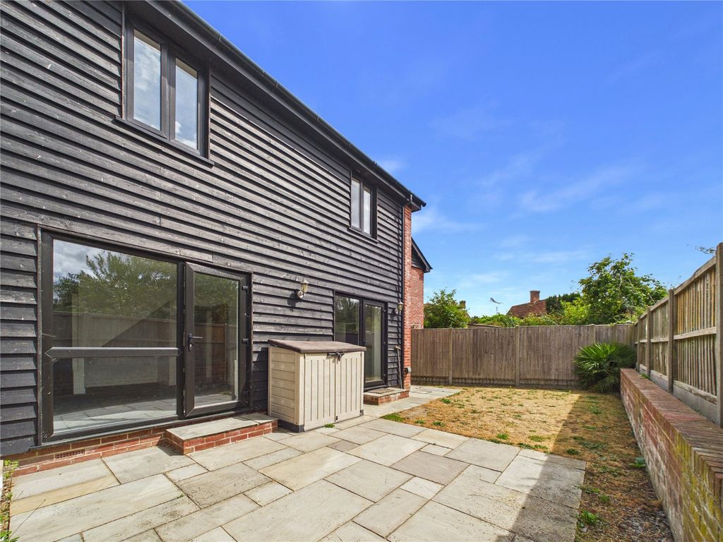 Property photo 1 of 18 Picture No. 04