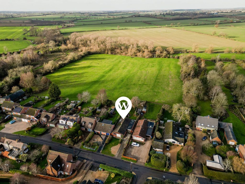 Property photo 2 of 19