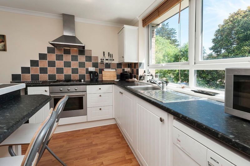 Property photo 3 of 4 Kitchen