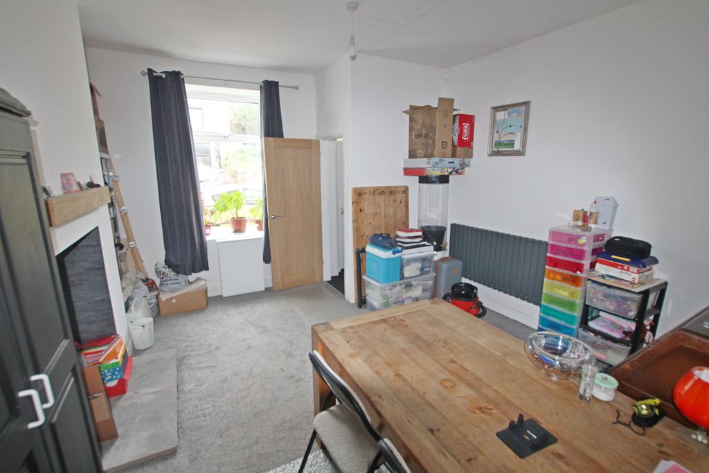 Property photo 2 of 10 2