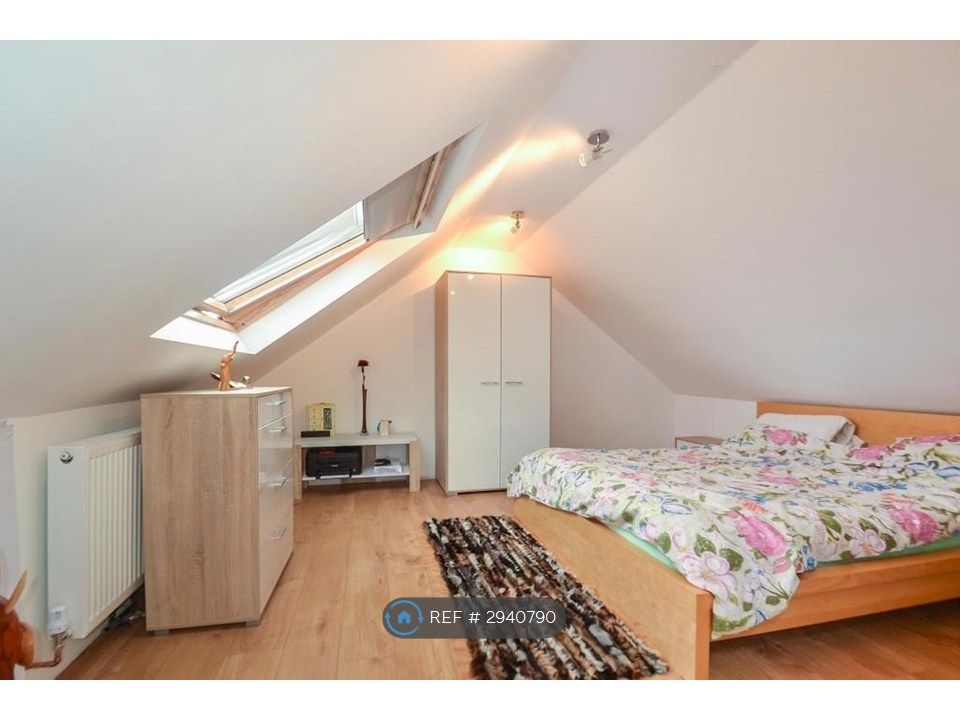 Property photo 2 of 3