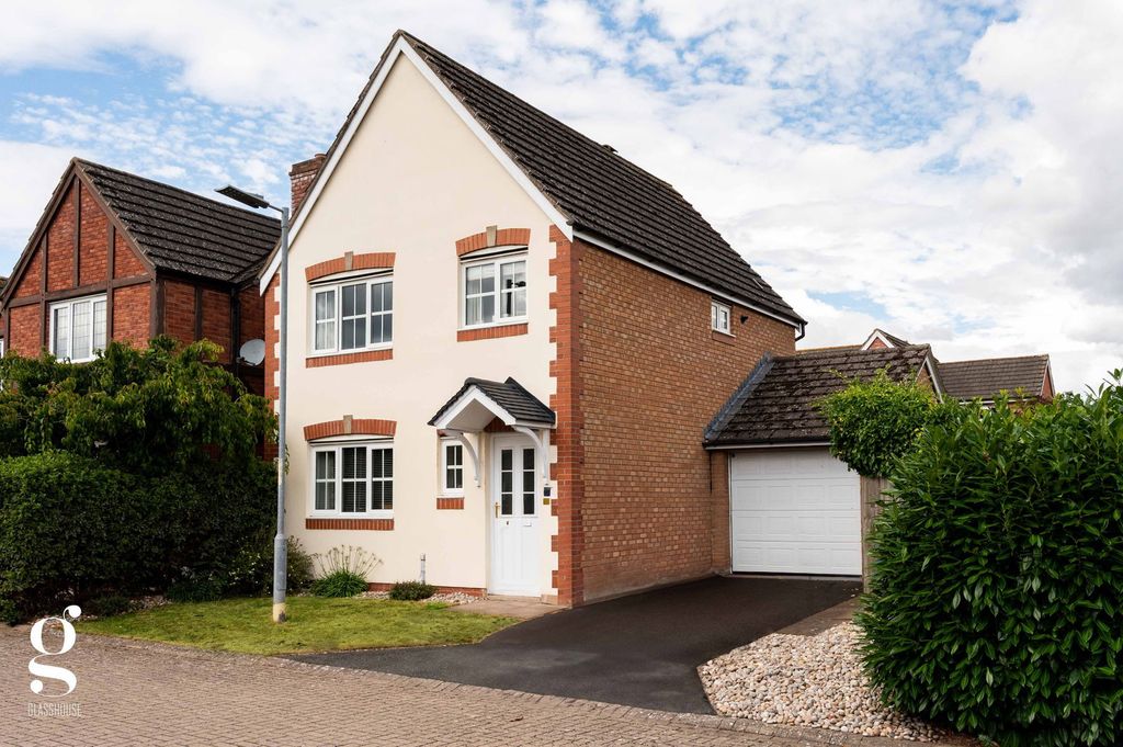 Property photo 1 of 31