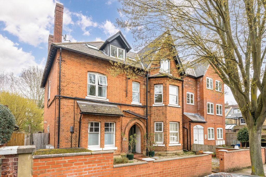 Property photo 1 of 5