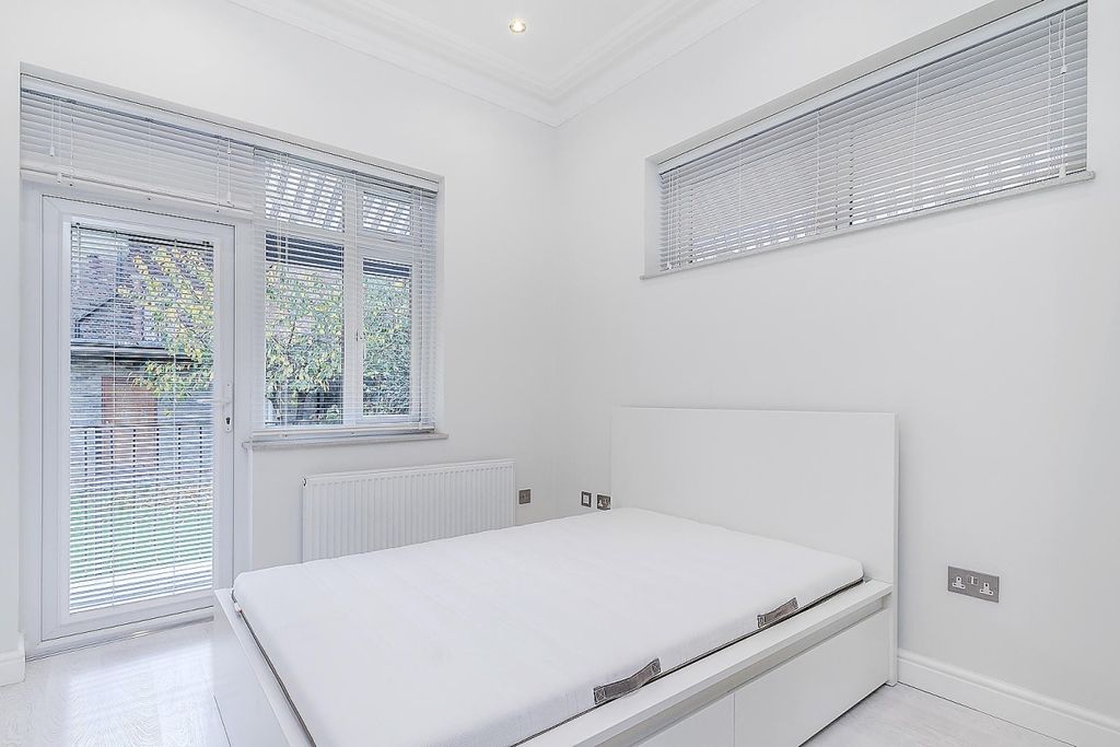 Property photo 3 of 7 Two Bedroom Apart...