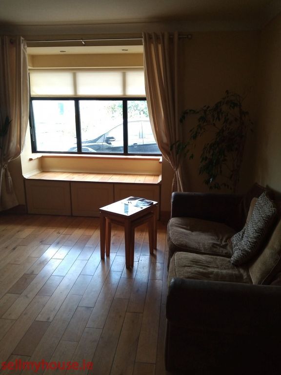 Property photo 2 of 9
