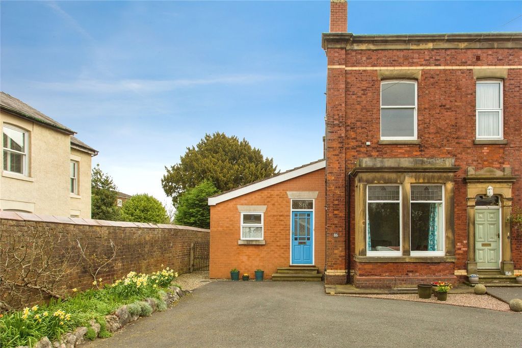 Property photo 1 of 32 Picture No. 02