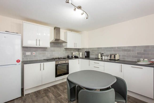 Property photo 2 of 5 Gallery