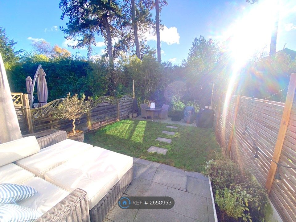 Property photo 1 of 20 South Facing Garden Over The River Wye