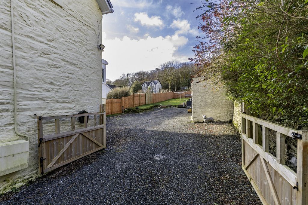 Property photo 3 of 22 Picture No. 01