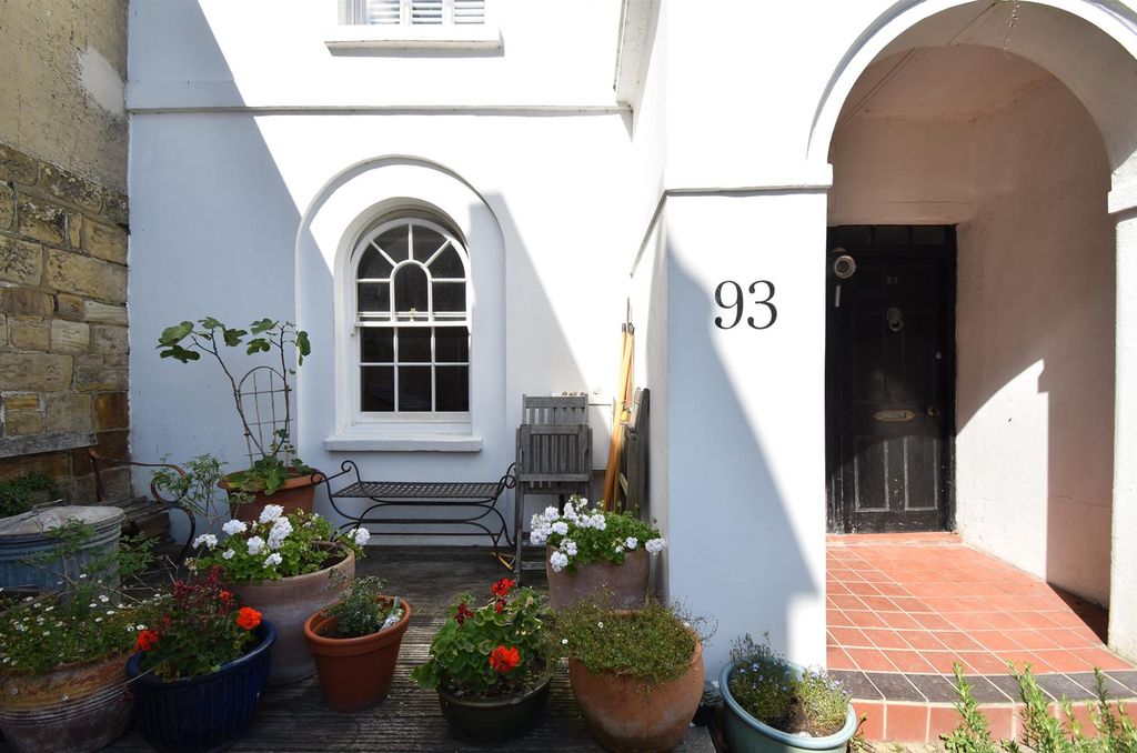 Property photo 2 of 22 Front Elevatio