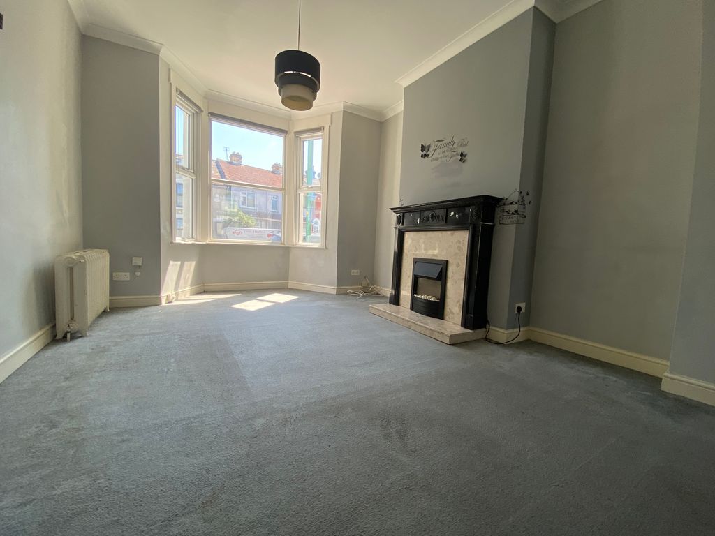 Property photo 3 of 23