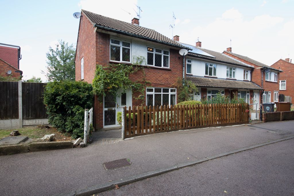Property photo 2 of 13