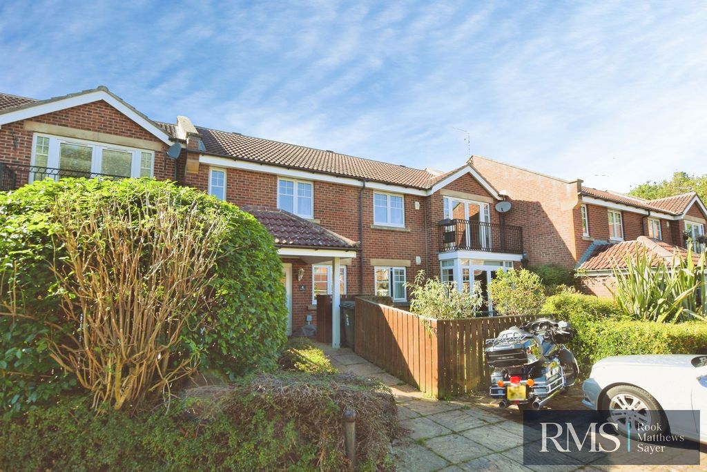 Property photo 1 of 10 Photo 6