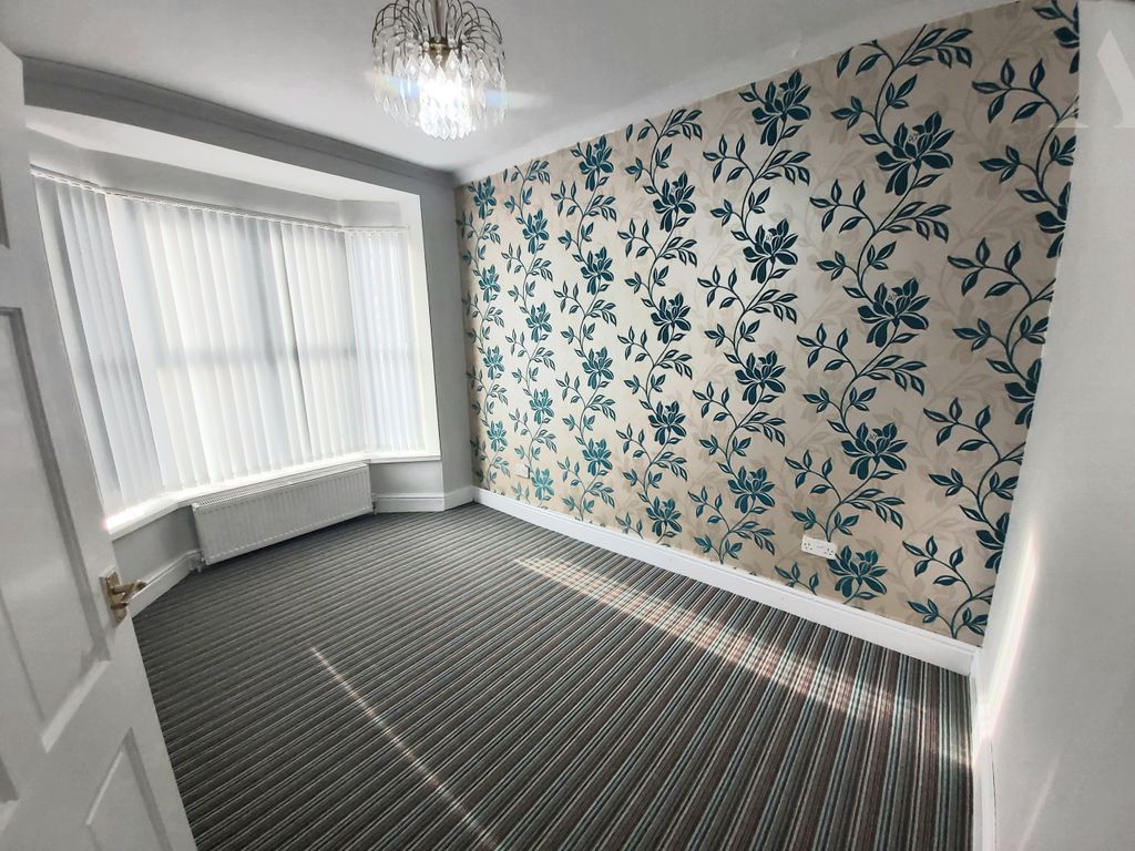 Property photo 3 of 21 155 Sladefield Road Reception Room 1