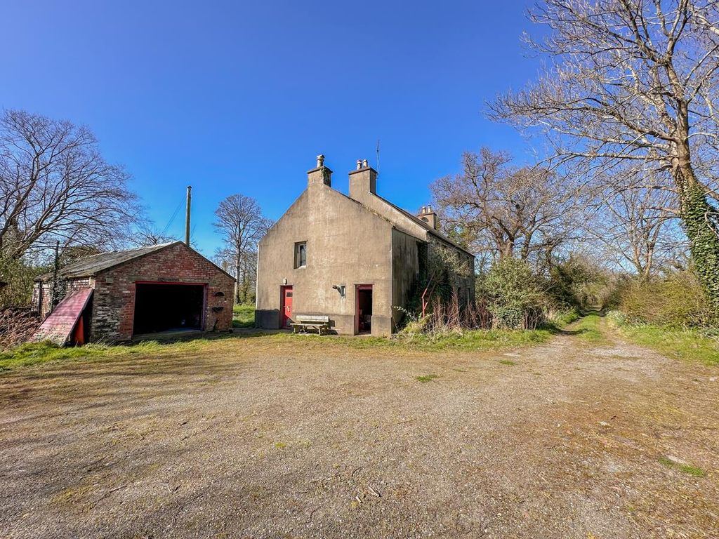 Property photo 2 of 13 2.Jpg